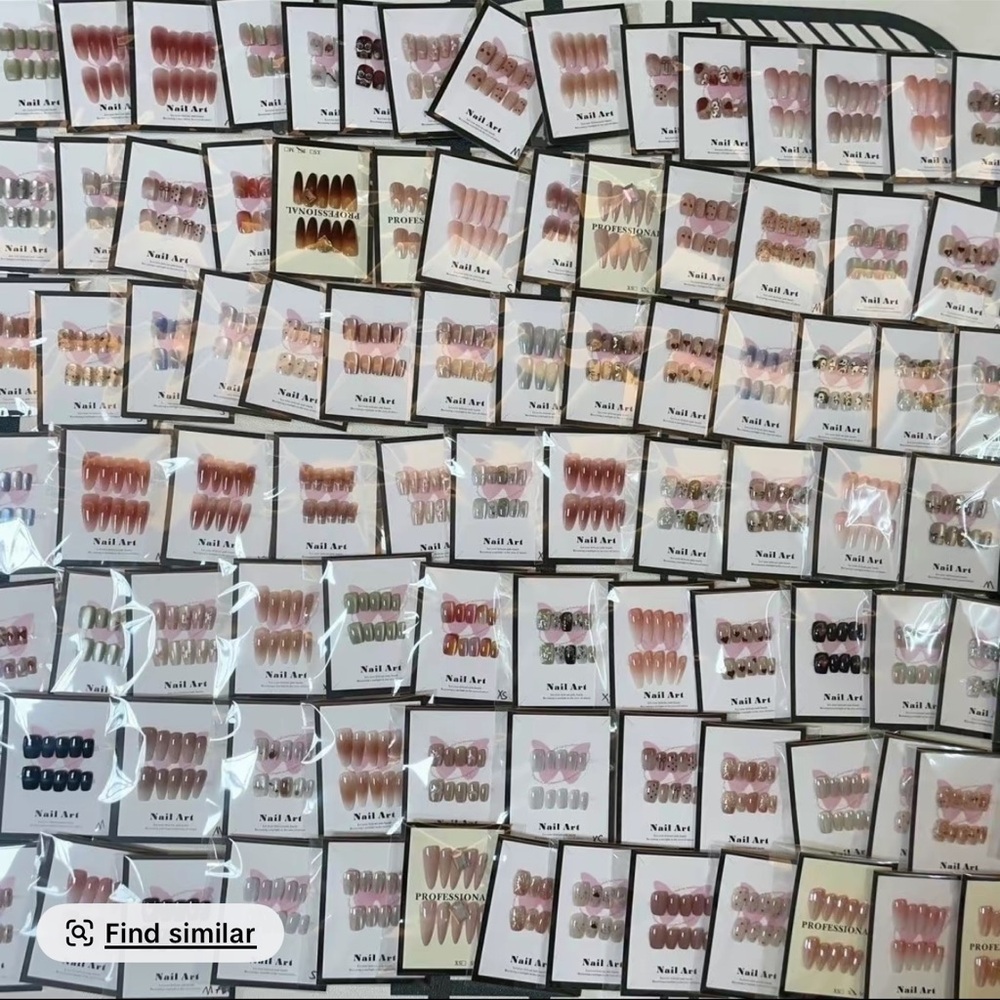 24 pice of press on nails Assorted Nail Art each